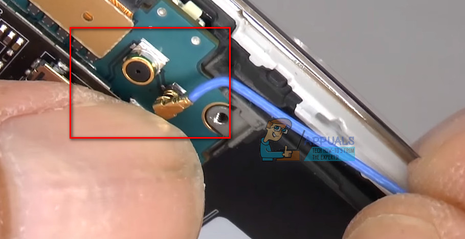 How to Replace Samsung Galaxy S4 Screen - 96
