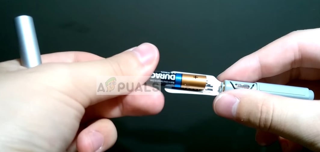 Replacing battery of Surface Pen
