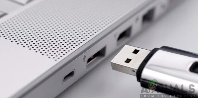 Connecting USB Drive into the Computer