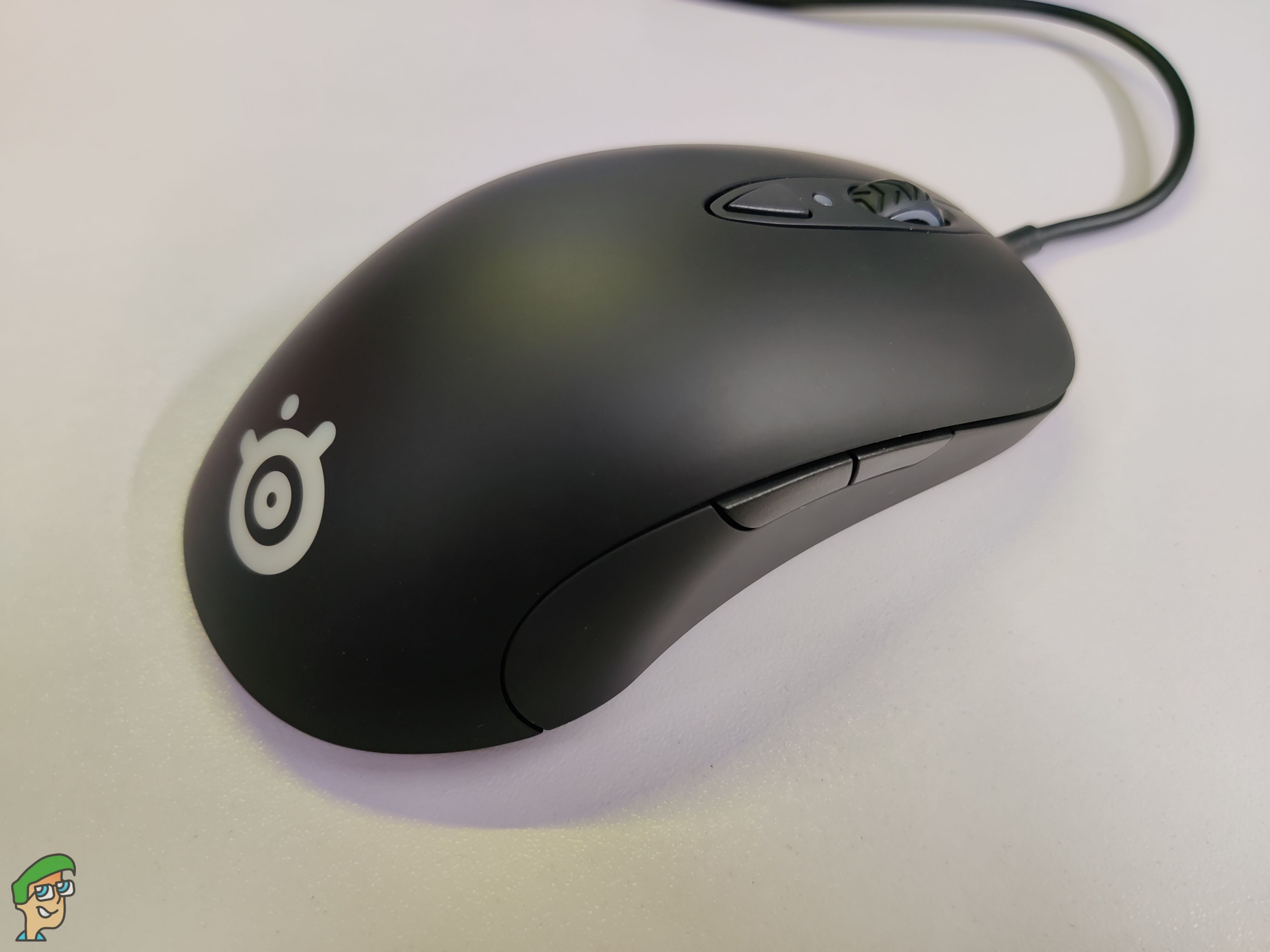 Person in charge of sports game pistol Flatter SteelSeries Sensei 10 Gaming Mouse Review - Appuals.com