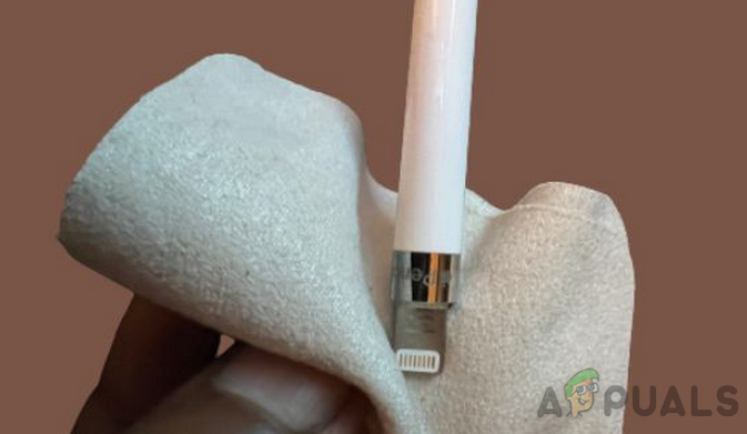 Clean the Charging Pins of the Apple Pencil