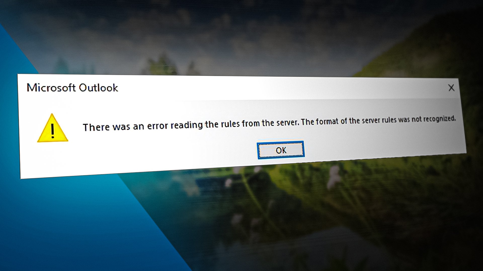 Outlook Error Reading the Rules from the Server