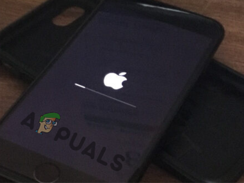 iPhone stuck on Apple logo screen