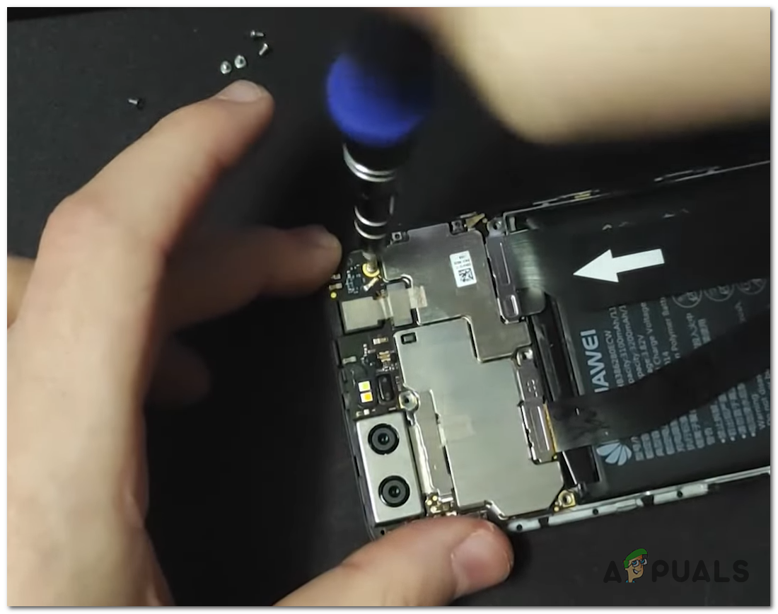 Removing the upper side of the phone