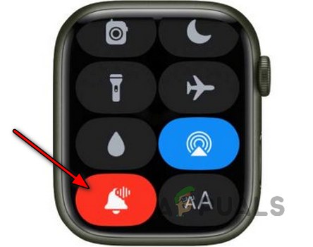 Disable Siri's Announce Notifications in the Control Center of the Apple Watch