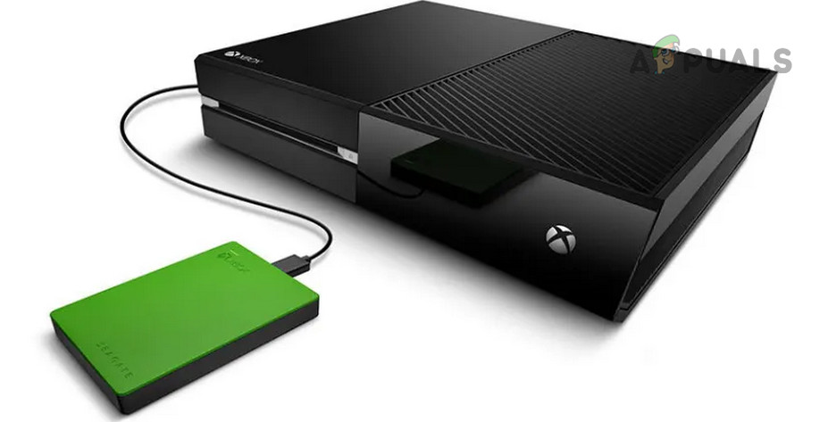 Disconnect the External Hard Drive from the Xbox Series X