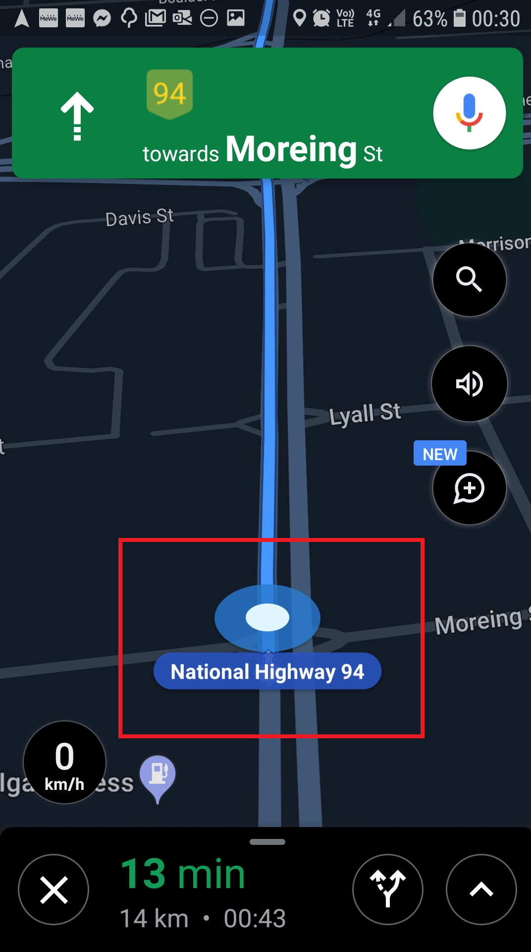 Google Maps navigation showing a vehicle marker stuck at an earlier point on the route.