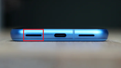 Google Pixel bottom edge with one side marked as the speaker and the other side marked as the microphone.