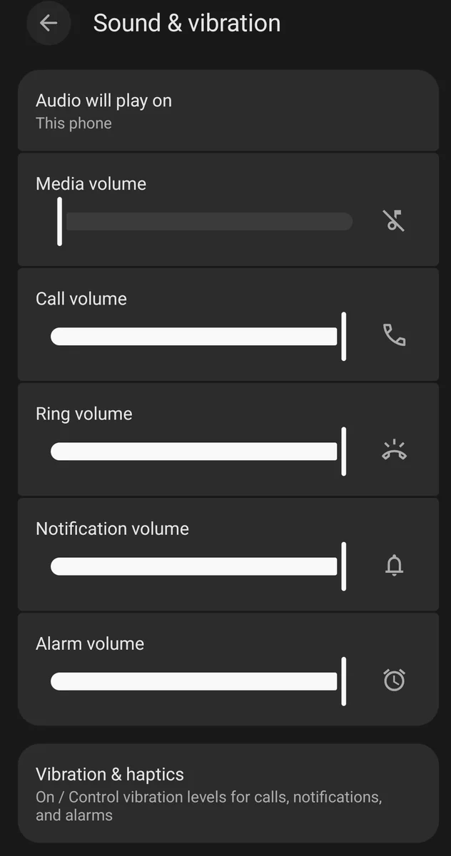 Pixel Sound and vibration settings plus a speakerphone call used to test the actual bottom speaker.